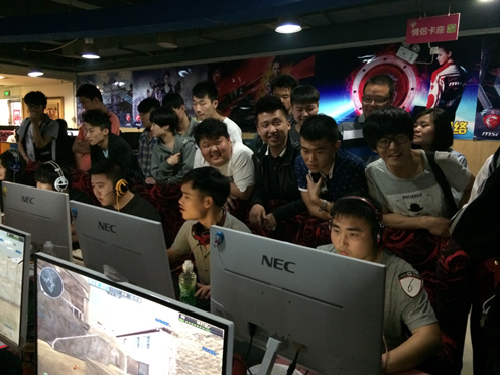 拼尽全力 拼尽全力