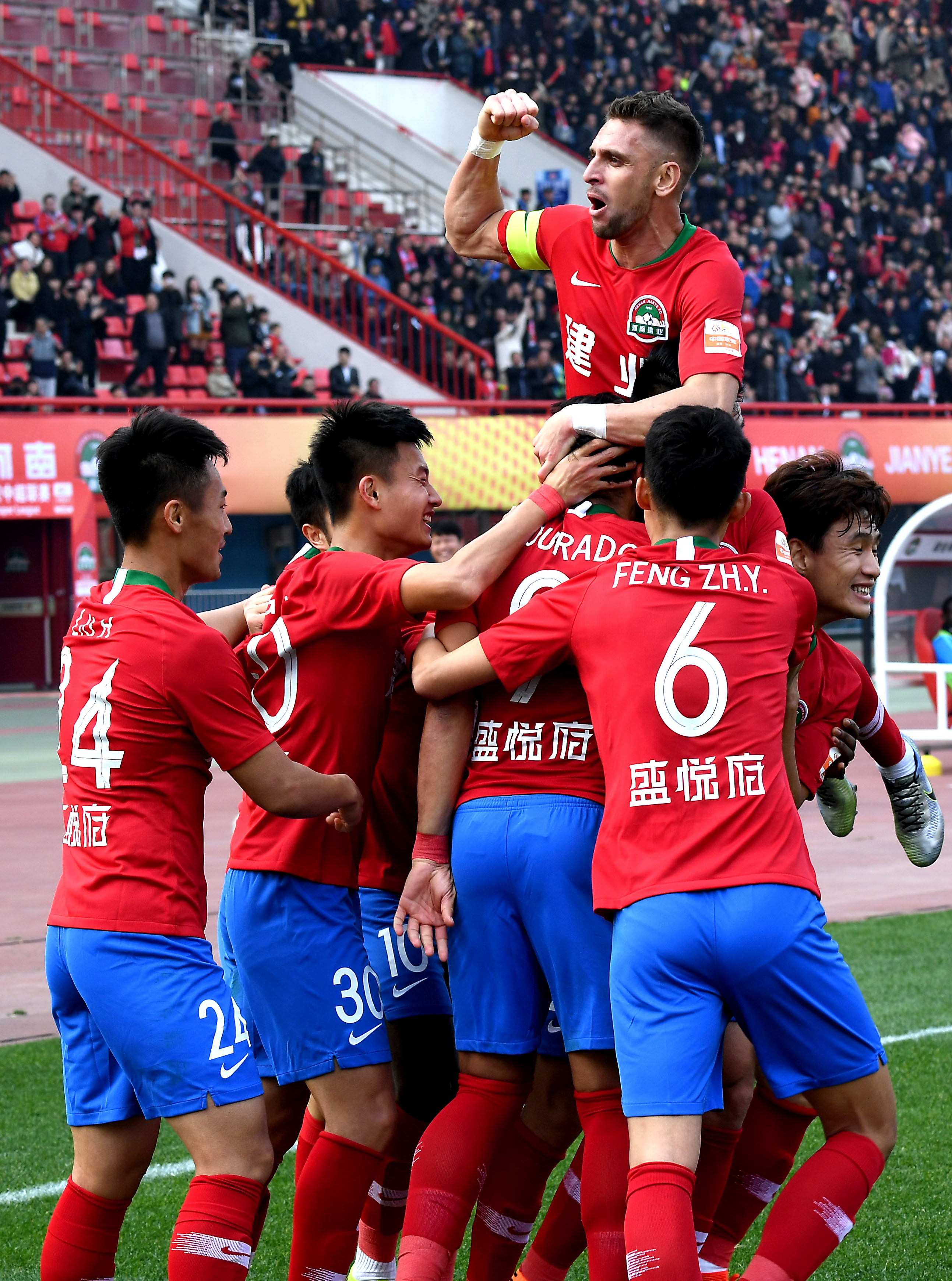 沉默无言 沉默无言